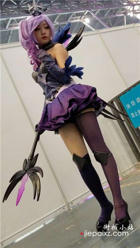 4K-玩cosplay的二次元美少女