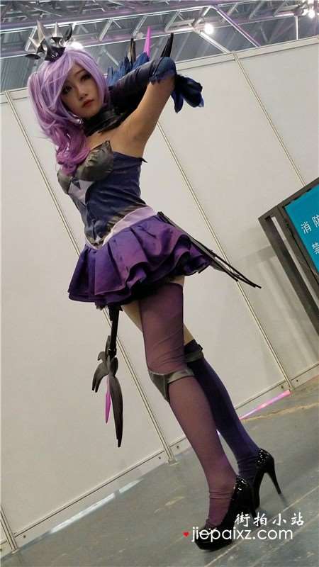 4K-玩cosplay的二次元美少女