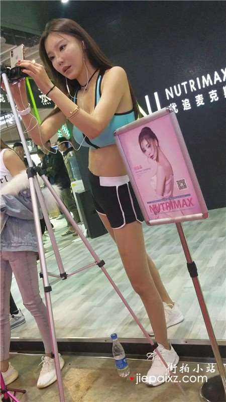4K-运动热裤性感大长腿丰满网红美女直播