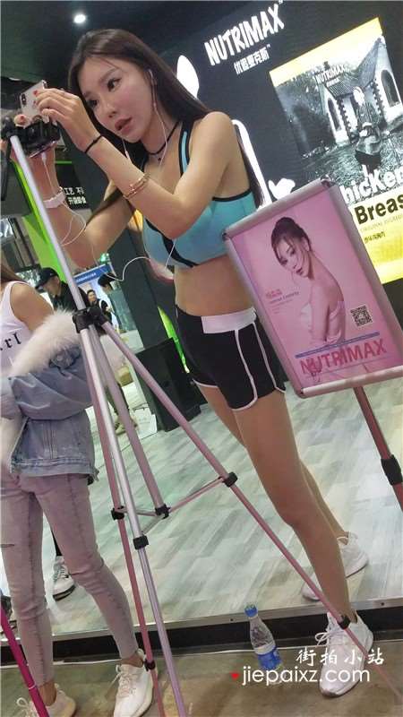 4K-运动热裤性感大长腿丰满网红美女直播