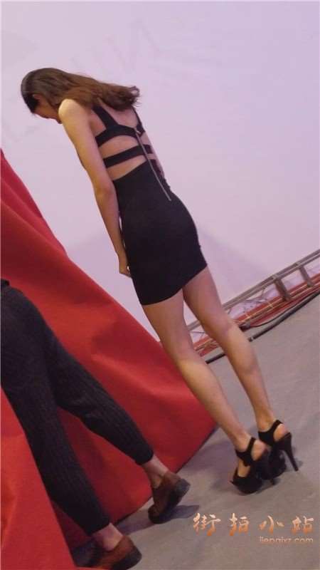 4k-性感车展美女模特