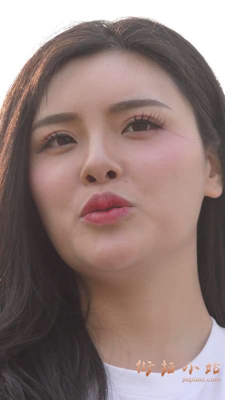 4k-极品丰满波涛汹涌的美女靓模