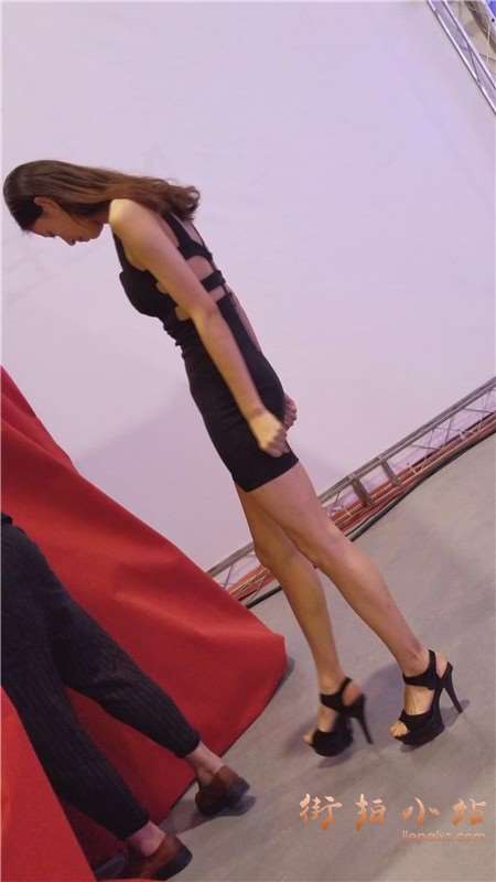 4k-性感车展美女模特