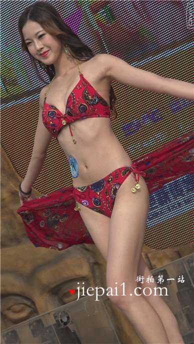 碎花长腿苗条身材MM，婀娜多姿。