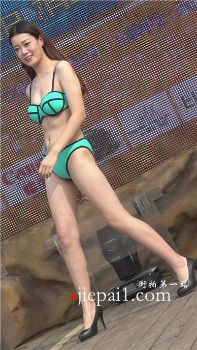 4k-清纯甜美比基尼泳装女神姐姐