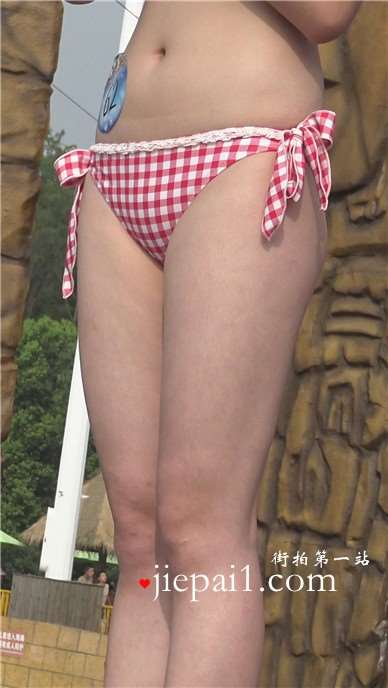 4k-性感靓丽的比基尼美女，人美身材棒。
