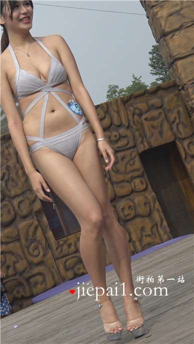 4k-好身材长腿丰满泳装MM