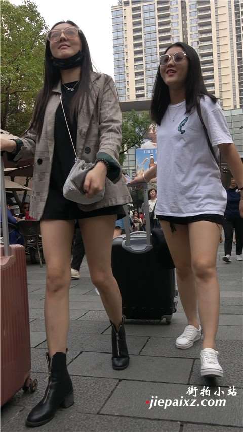 4K 街拍美腿性感大美女