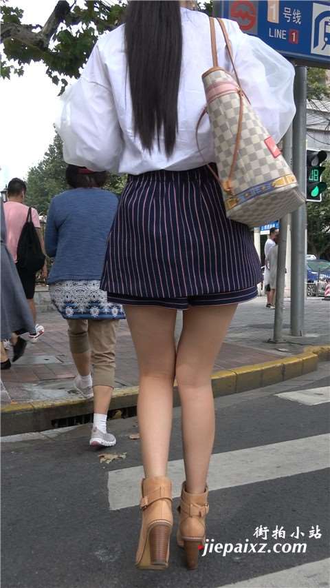 4K 极品美腿白衬衫长马尾辫美女姐姐