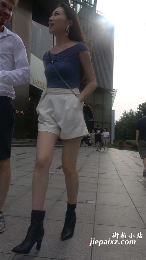 4K 街拍性感高贵美女