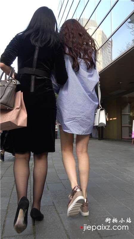 4k-街拍性感裸腿宽松衬衫露肩美女 [1.23 GB]