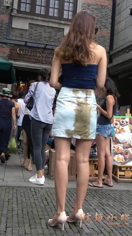 4k-超性感抹胸短裙米色高跟鞋美女第二集 [1.04 GB]