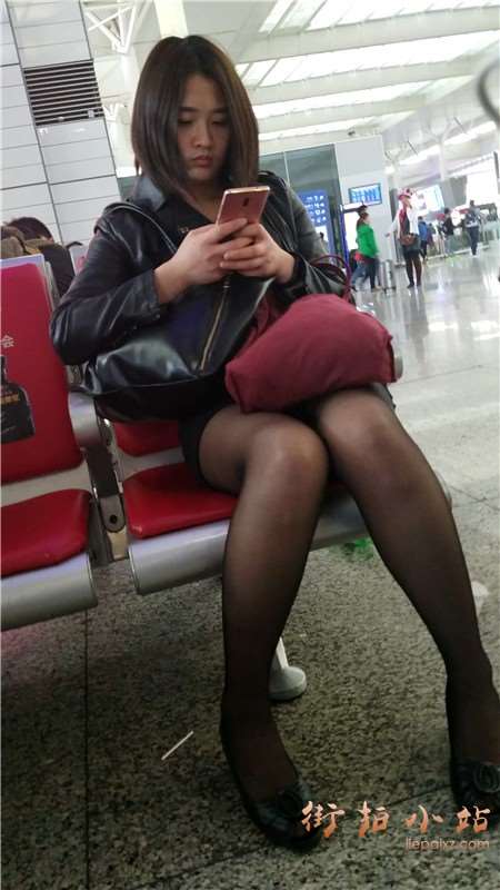 4k-超性感黑丝美腿漂亮美女姐姐
