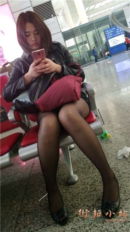4k-超性感黑丝美腿漂亮美女姐姐