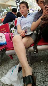 4k-包臀裙街拍肉丝美腿女神