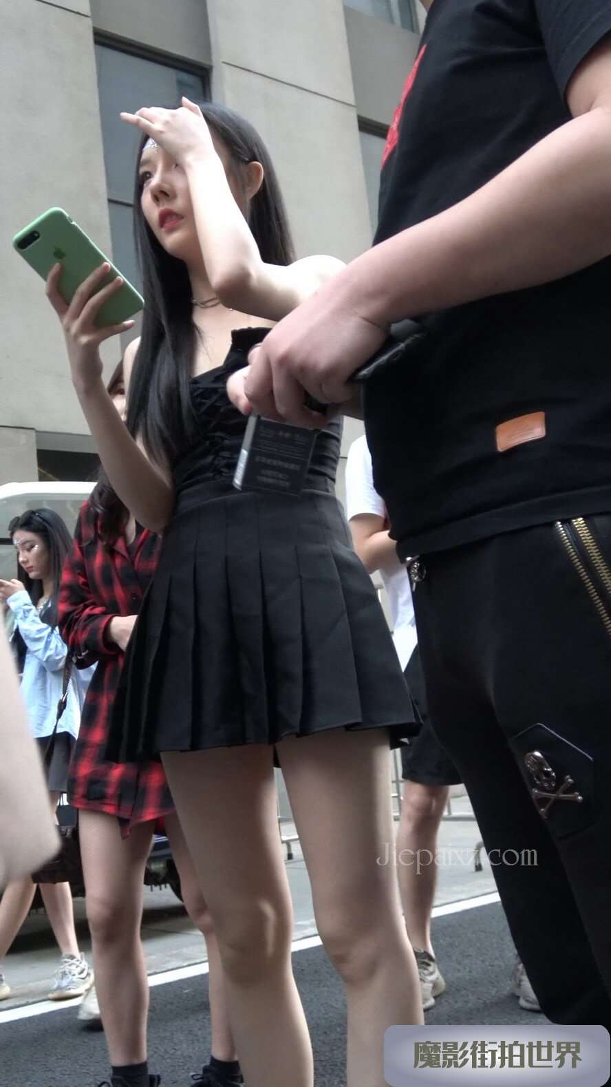 4K - 性感火辣身材美女 [1.76 GB/MP4]