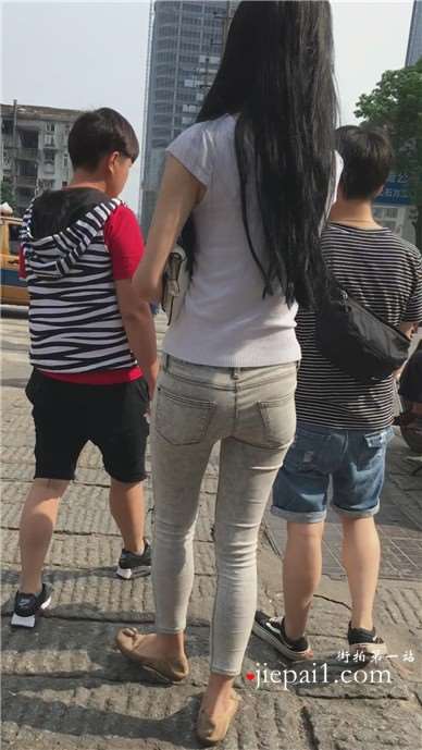 超紧身灰牛美腿性感小学妹 [2.16 GB]