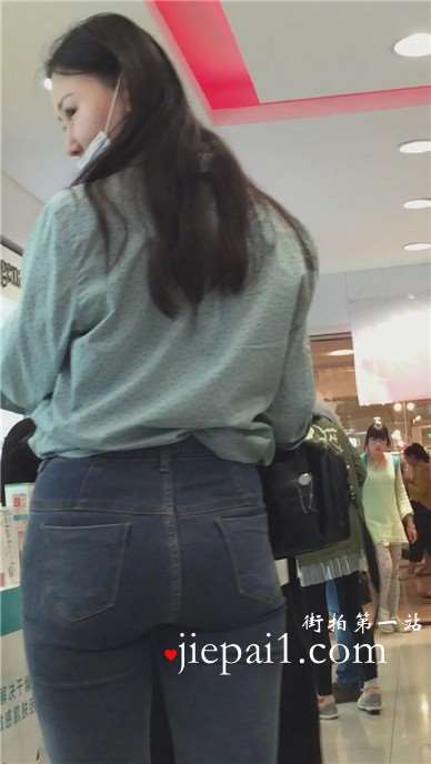极品紧身蓝牛小少F，圆臀紧到令你窒息。[757 MB]