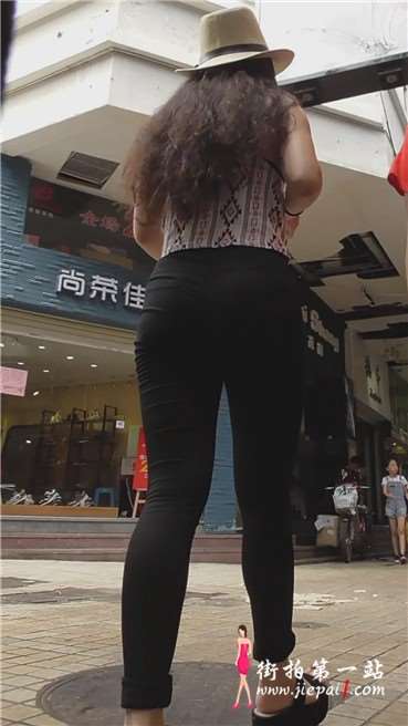 性感紧身黑色铅笔裤长腿丰臀MM逛街 [471 MB]
