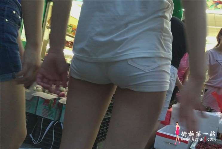 超紧圆臀MM买西瓜 [1.79 GB]