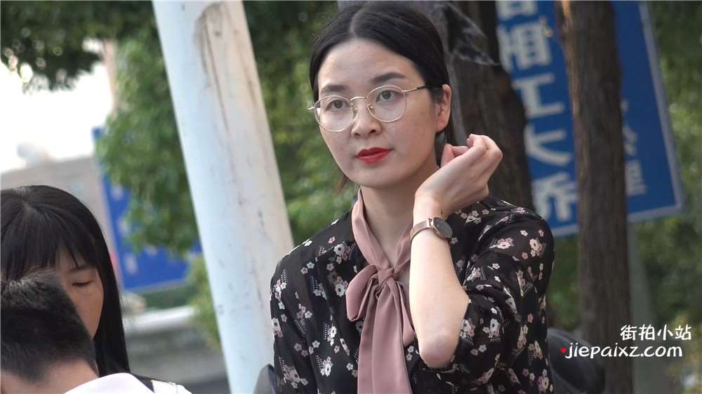 红唇