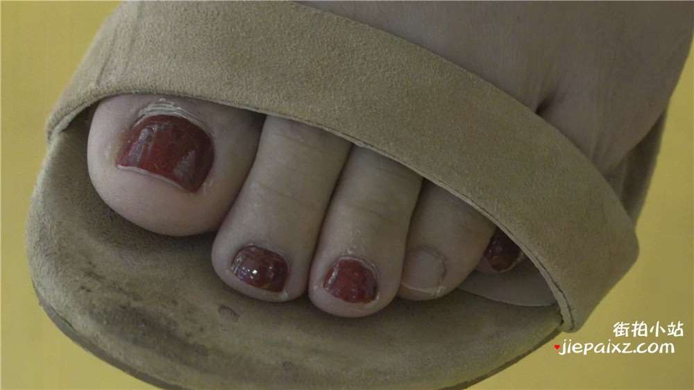 凉高跟，街拍美足美女