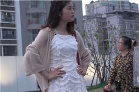 4K - 街拍美足凉高跟MM [977 MB/avi]