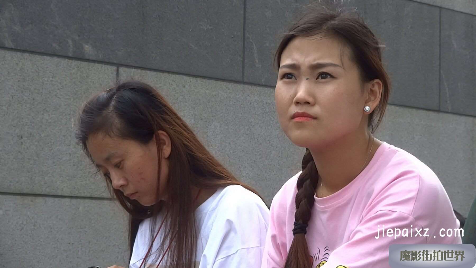 肉丝少妇 [223 MB/MP4]
