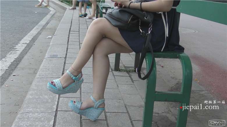 4k-极品靓丽坡高跟熟女姐姐
