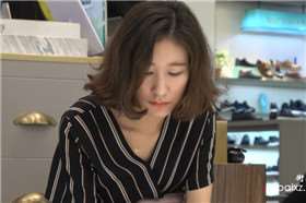 4k-近距离特写鞋柜试鞋的甜美小姐姐，客官慢慢欣赏
