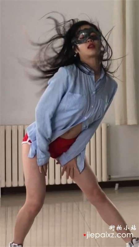红色超短运动热舞模拍美女热舞 [280 MB]