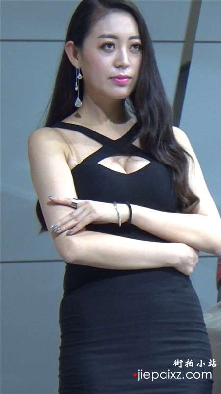 性感黑色包臀裙车展美女靓模