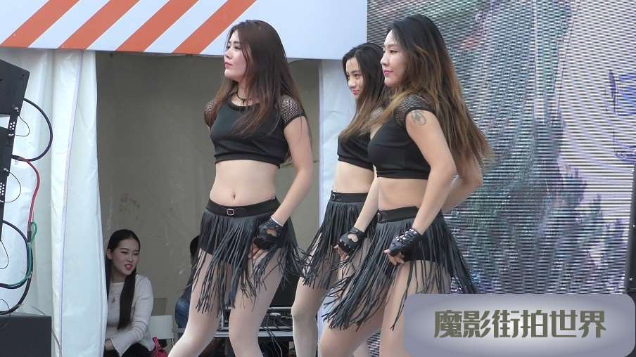 4k-舞台表演热舞的性感街拍美女