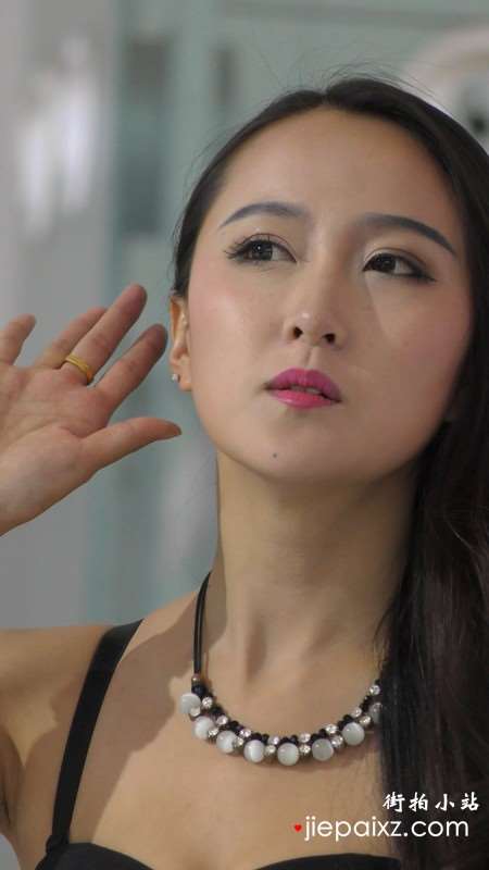 4k-黑色吊带包臀裙性感车模美女