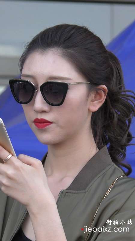 4k-亭亭玉立的两位逆天颜值漂亮美女