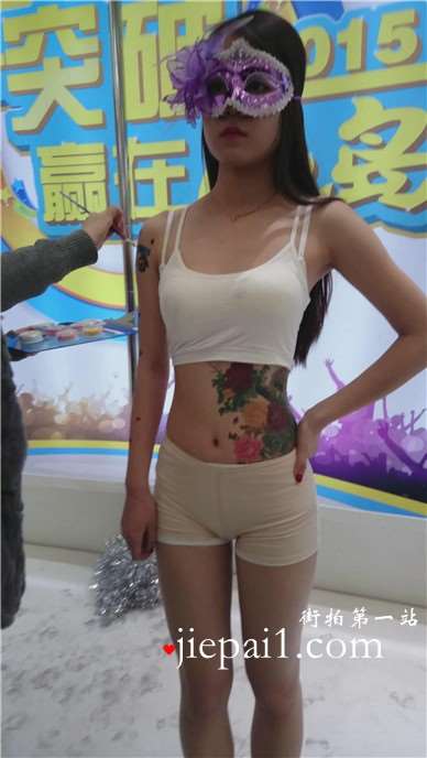 4k-小清新嫩模人体彩绘（上）