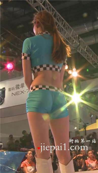 性感好身材美女模特舞台走秀。