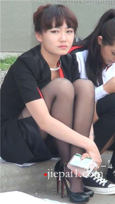 高跟黑丝OL制服小清新甜美萝莉美女。