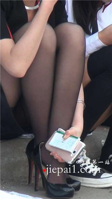 高跟黑丝OL制服小清新甜美萝莉美女。
