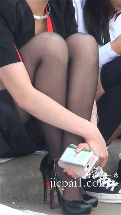 高跟黑丝OL制服小清新甜美萝莉美女。