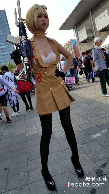 4k-cosplay的娇小身材俏皮可爱二次元少女