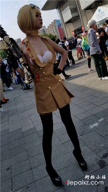 4k-cosplay的娇小身材俏皮可爱二次元少女