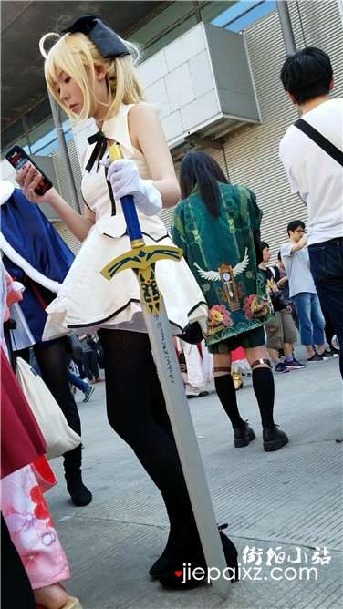 4k超清画质！可爱的短裙cosplay女孩