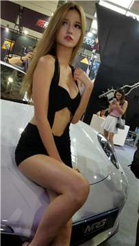 4k超清，丰满美女车模