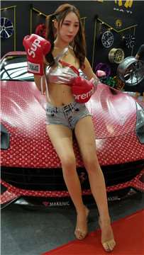 4k超清，娇小身材长腿萝莉美女车模