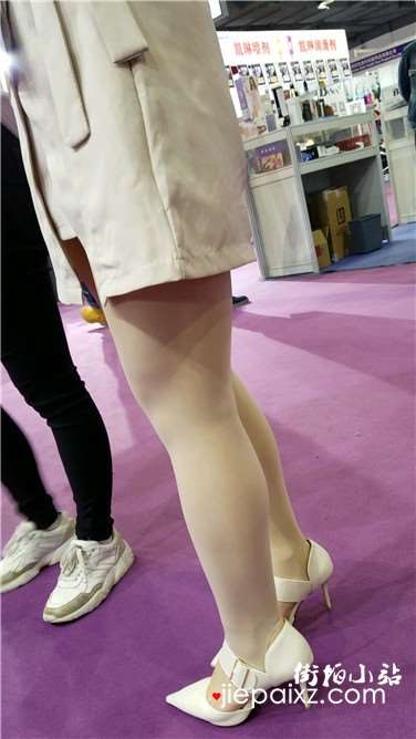 4k超清，高跟鞋美女小姐姐，简直美炸啦