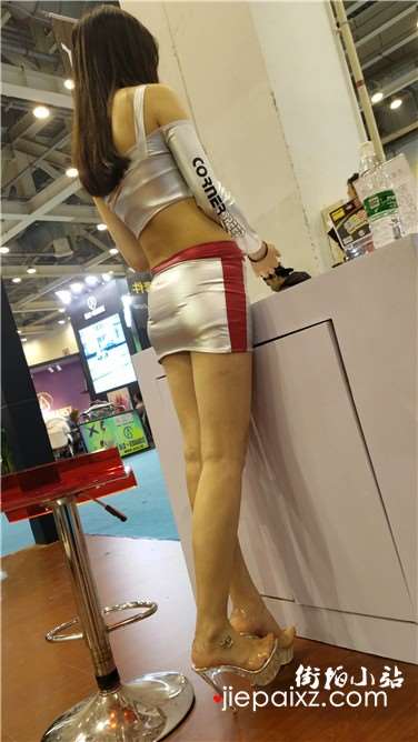 4k超清画质！超级性感好身材包臀短裙美女工作人员