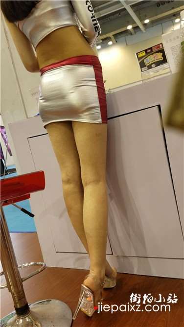 4k超清画质！超级性感好身材包臀短裙美女工作人员