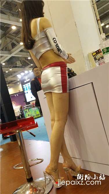 4k超清画质！超级性感好身材包臀短裙美女工作人员