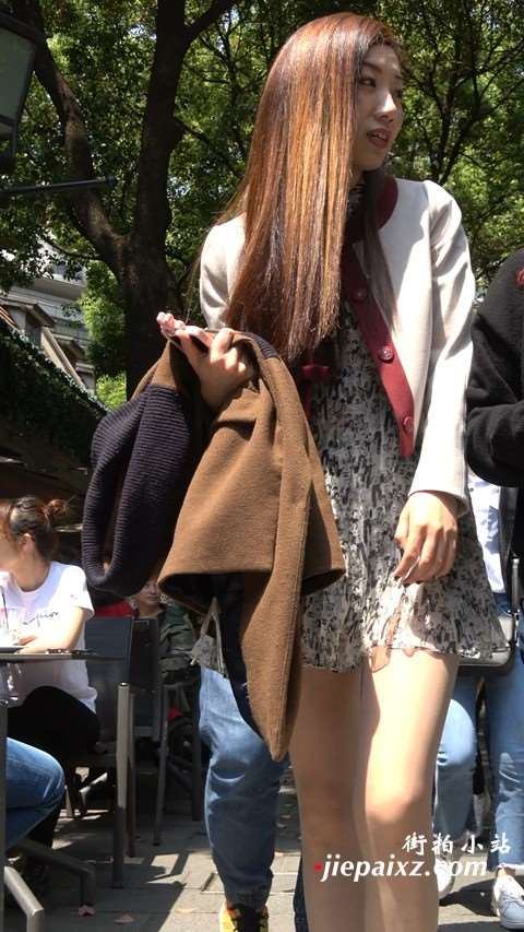 4K 高贵气质碎花连衣裙街拍美女